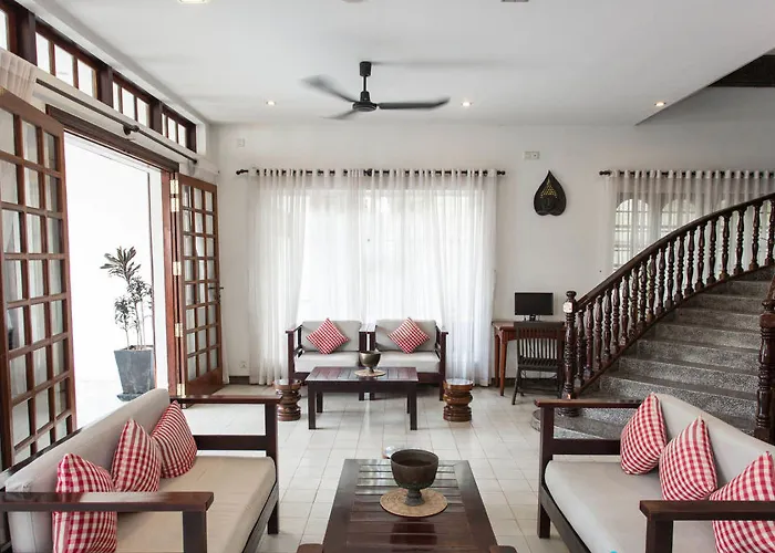 Apsara Centrepole Hotel