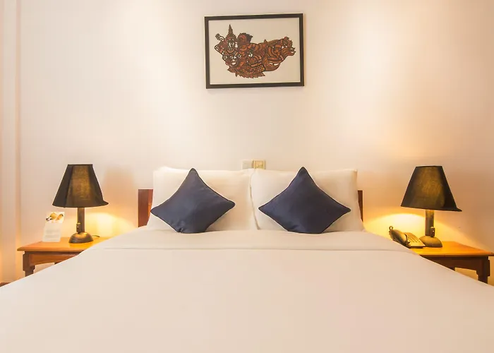Apsara Centrepole 4*